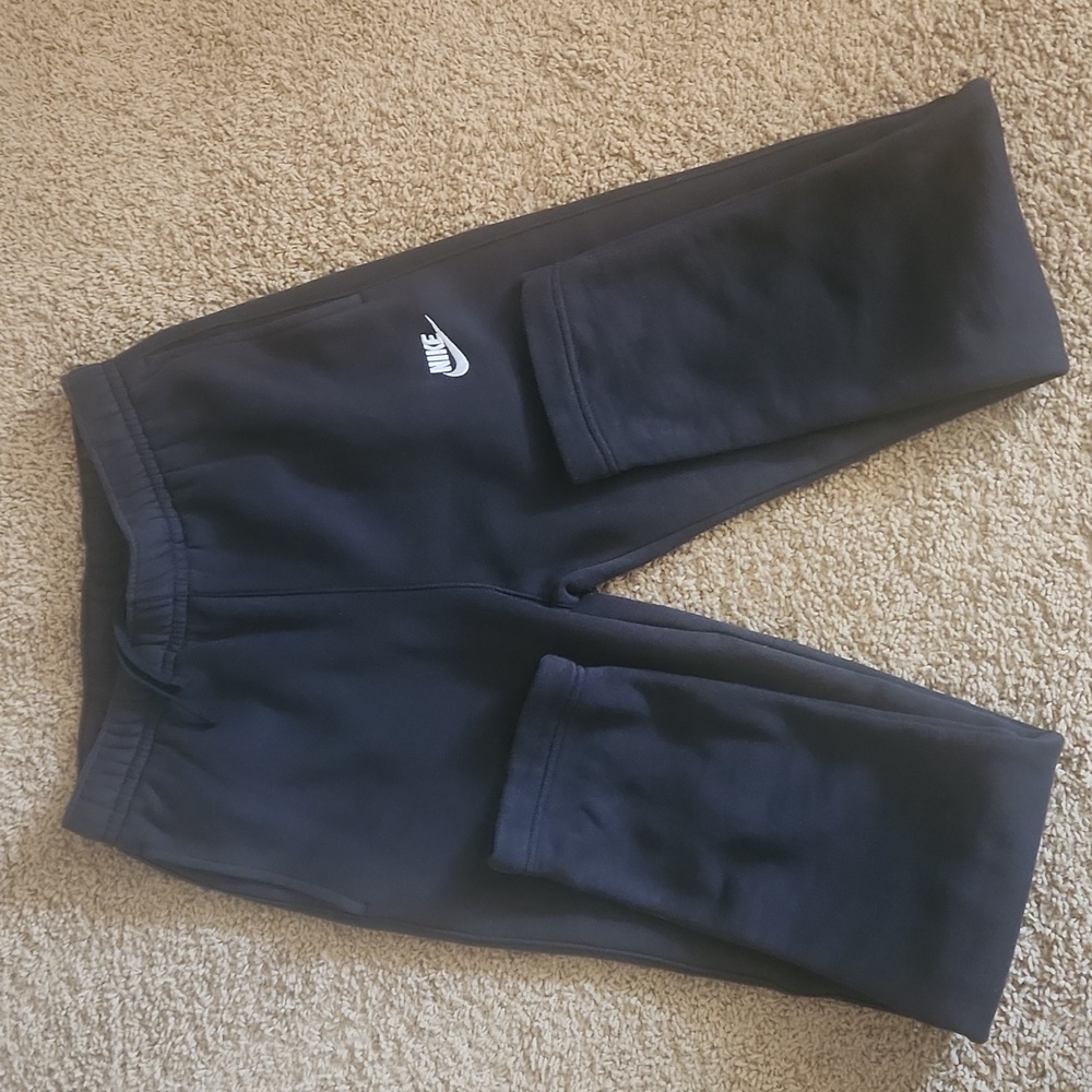 Nike men's sweatpants size Small no cuff